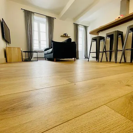 Superbe T2 En Plein Centre D'ajaccio, Rue Fesch Ajaccio (Corsica)